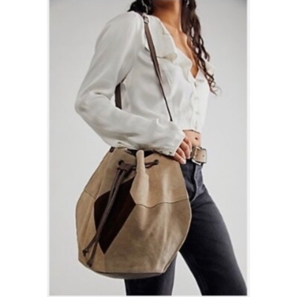 Free People New Tovey Suede Bucket Bag Light Dark Chocolate Brown Purse